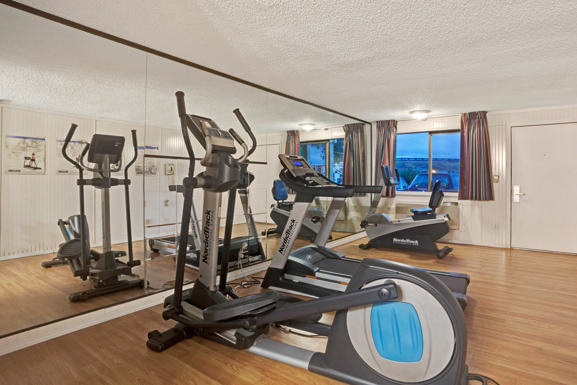 Econo Lodge Kent Zewnętrze zdjęcie